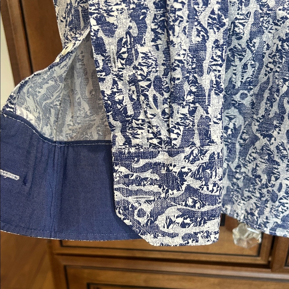 Bugatchi Men's Blue and White Casual Shirt - Picture 5 of 7